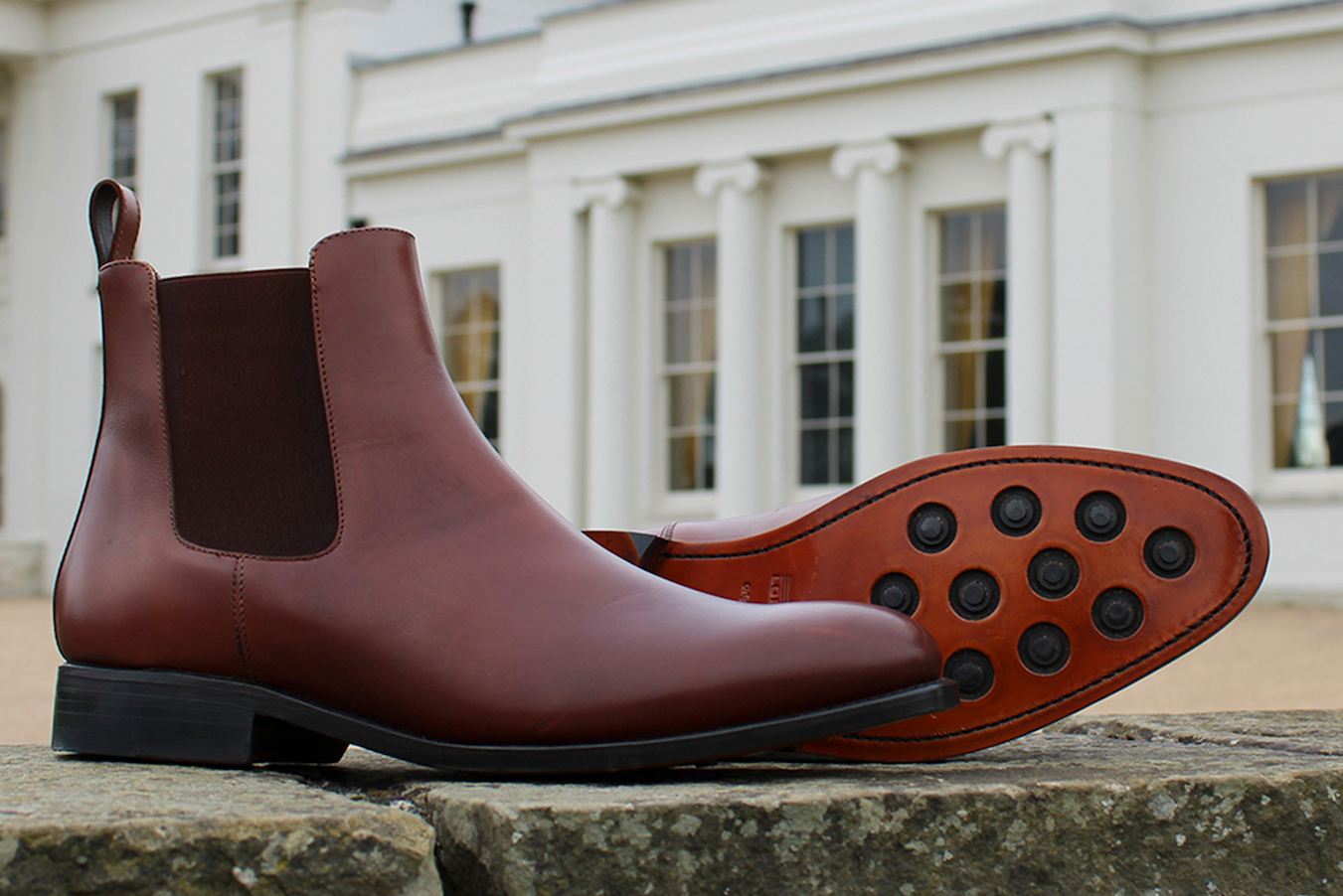 The History of Chelsea Boots From Victorian Innovation to Modern Fash